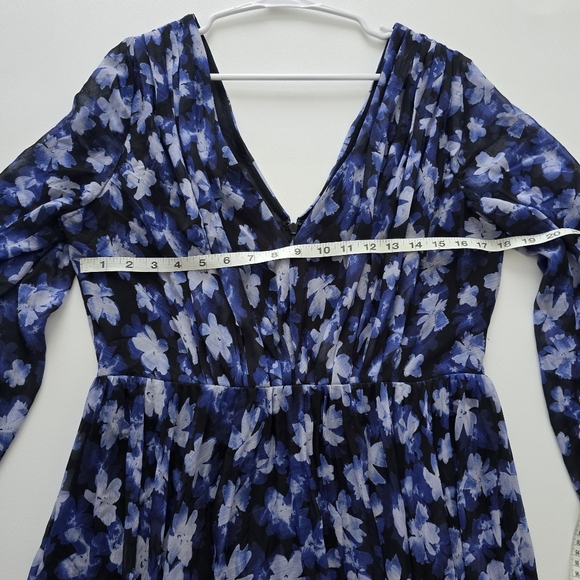 Monique Lhuillier Melanie Dress In Black floral chiffon A-line Size 12 - Picture 11 of 13